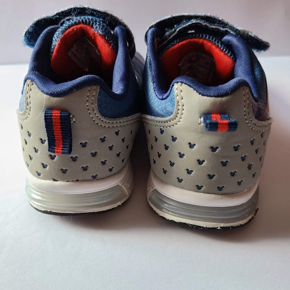 Disney Mickey mouse shoes sz.8 - Picture 2 of 7